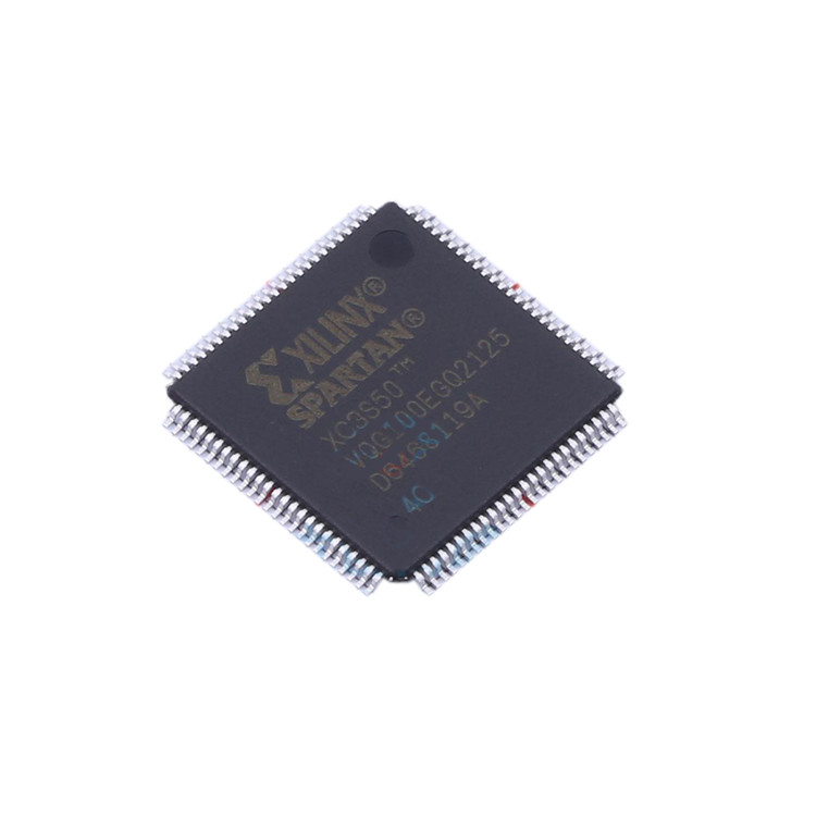(In voorraad de geïntegreerde schakeling 100-VQFP) van XC3S50-4VQG100C (14x14) IC FPGA 63 I/O 100VQFP