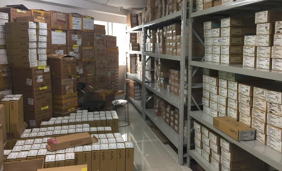 Hoge Chuangyunxinyuan - Prijs LSM303A LSM303AGRTR van de kwaliteits de Beste Prijs LSM303AGR LSM303 IC Chip Part BOM